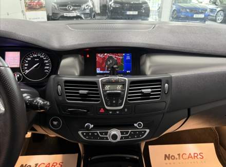 Renault - Laguna