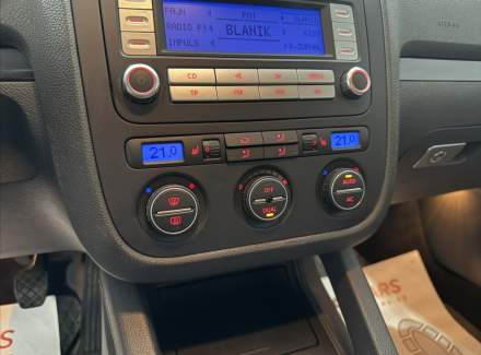Volkswagen - Golf