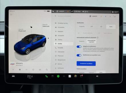 Tesla - Model Y
