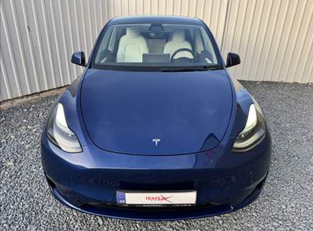 Tesla - Model Y