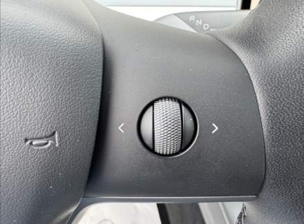 Tesla - Model Y