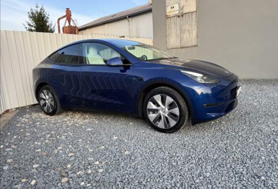 Tesla - Model Y