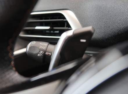 Peugeot - 3008
