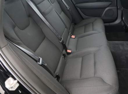 Volvo - V90
