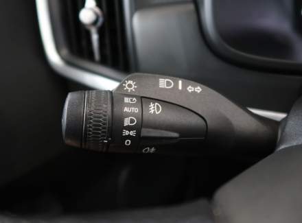 Volvo - V90