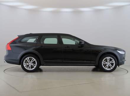 Volvo - V90