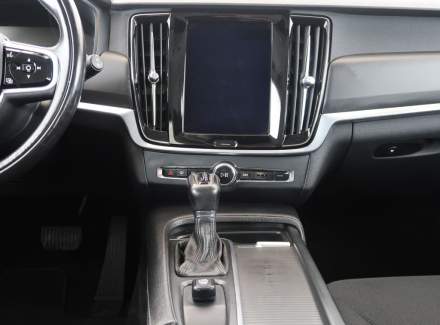 Volvo - V90