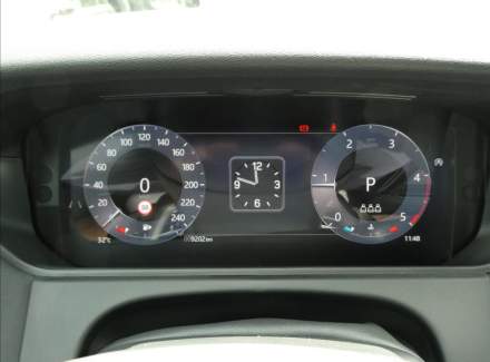 Land Rover - Range Rover Velar