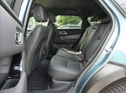 Land Rover - Range Rover Velar