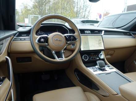 Jaguar - F-Pace