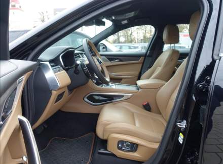 Jaguar - F-Pace