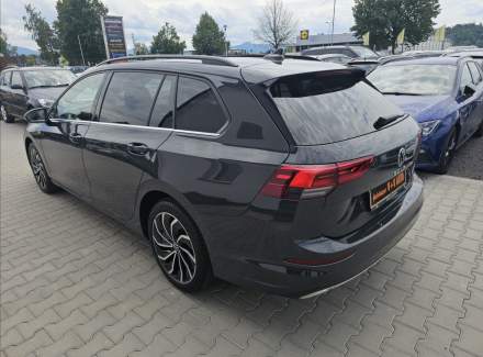 Volkswagen - Golf