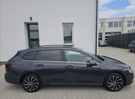 Volkswagen - Golf