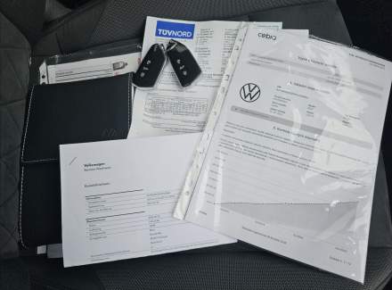 Volkswagen - Golf