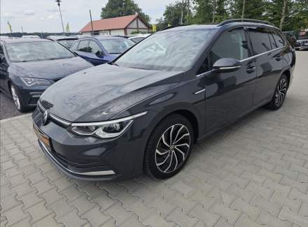 Volkswagen - Golf