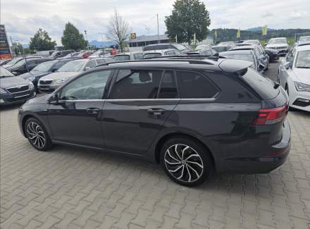 Volkswagen - Golf