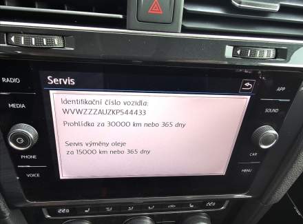 Volkswagen - Golf