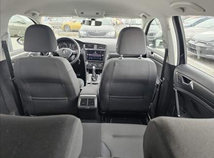Volkswagen - Golf