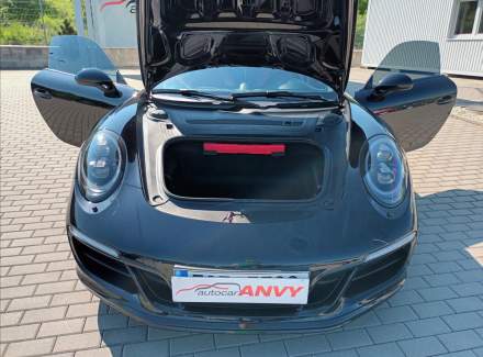 Porsche - 911
