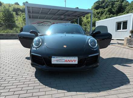 Porsche - 911