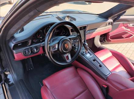 Porsche - 911