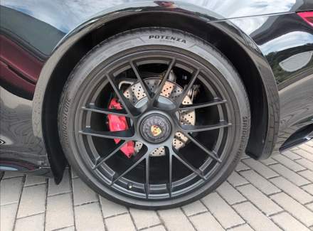 Porsche - 911