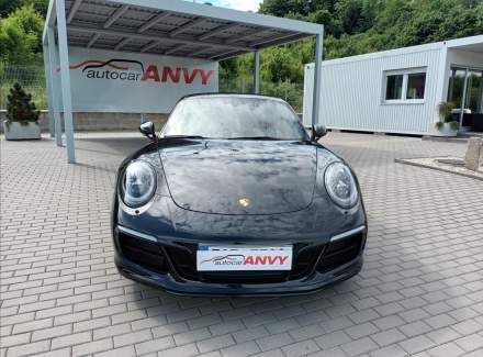 Porsche - 911