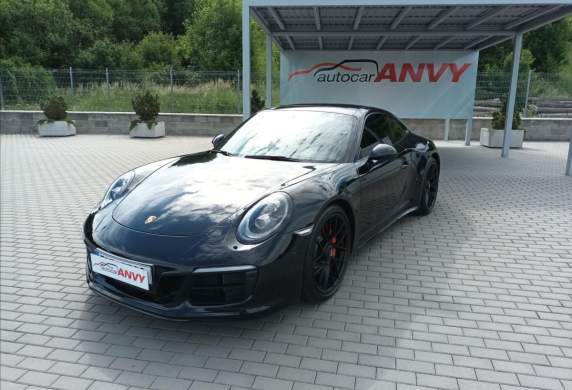 Porsche - 911