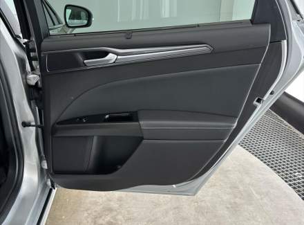Ford - Mondeo