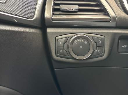 Ford - Mondeo