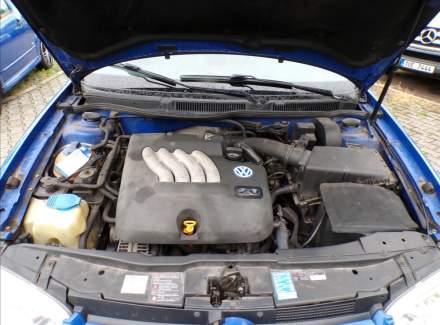 Volkswagen - Golf