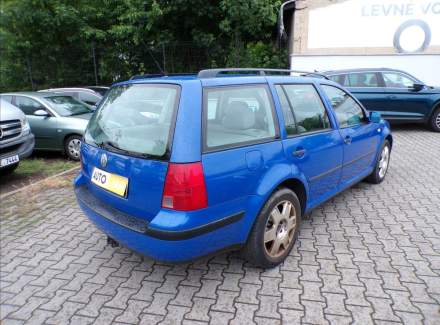 Volkswagen - Golf