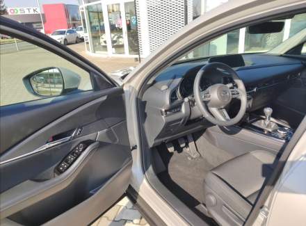 Mazda - CX-30