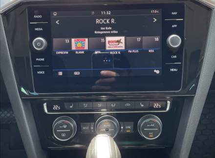 Volkswagen - Passat