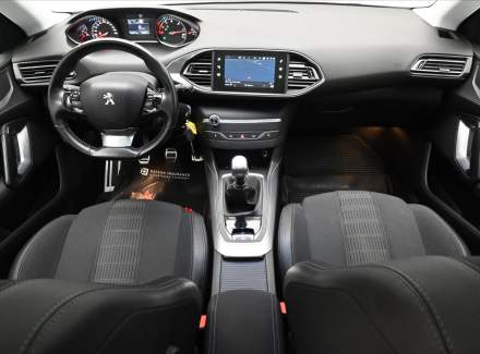 Peugeot - 308