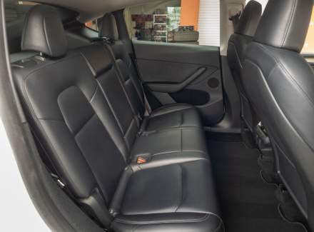 Tesla - Model Y