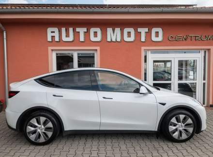 Tesla - Model Y