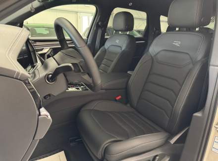 Volkswagen - Touareg