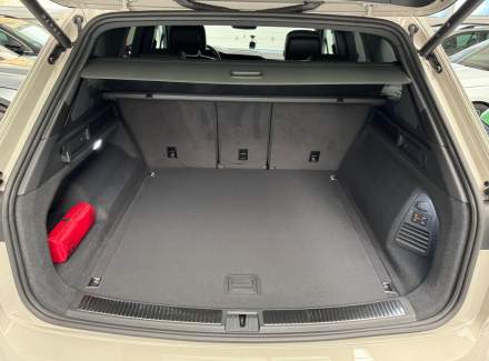 Volkswagen - Touareg