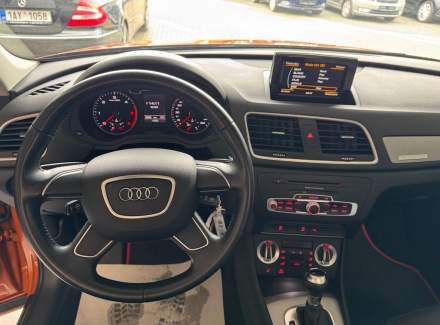 Audi - Q3