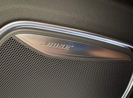 Audi - Q3