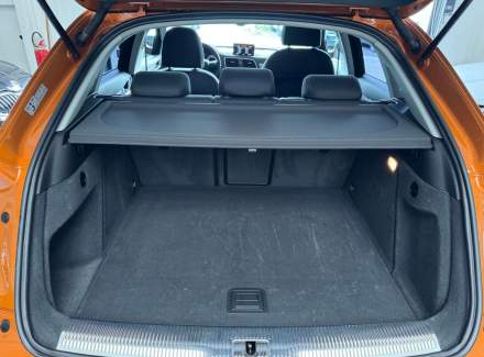 Audi - Q3