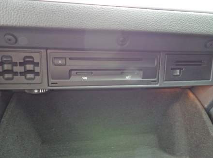 Volkswagen - Golf