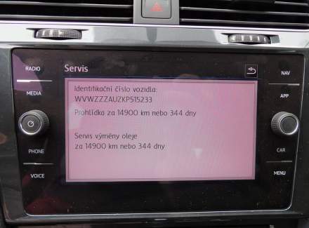 Volkswagen - Golf