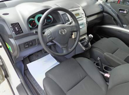 Toyota - Corolla Verso