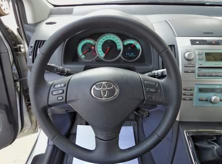 Toyota - Corolla Verso