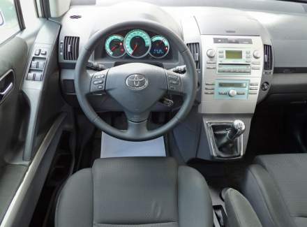 Toyota - Corolla Verso