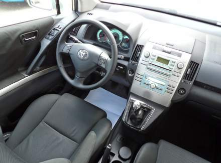 Toyota - Corolla Verso