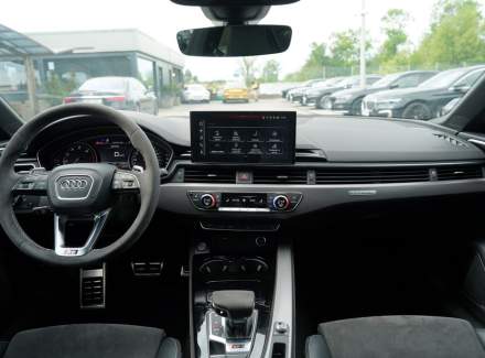 Audi - RS 5