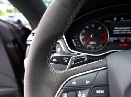 Audi - RS 5